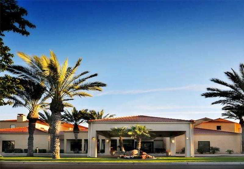 Courtyard By Marriott Phoenix Mesa Exterior photo